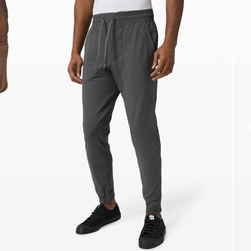 Lululemon ABC Jogger *Canvas in color Graphite Grey, men’s size small.